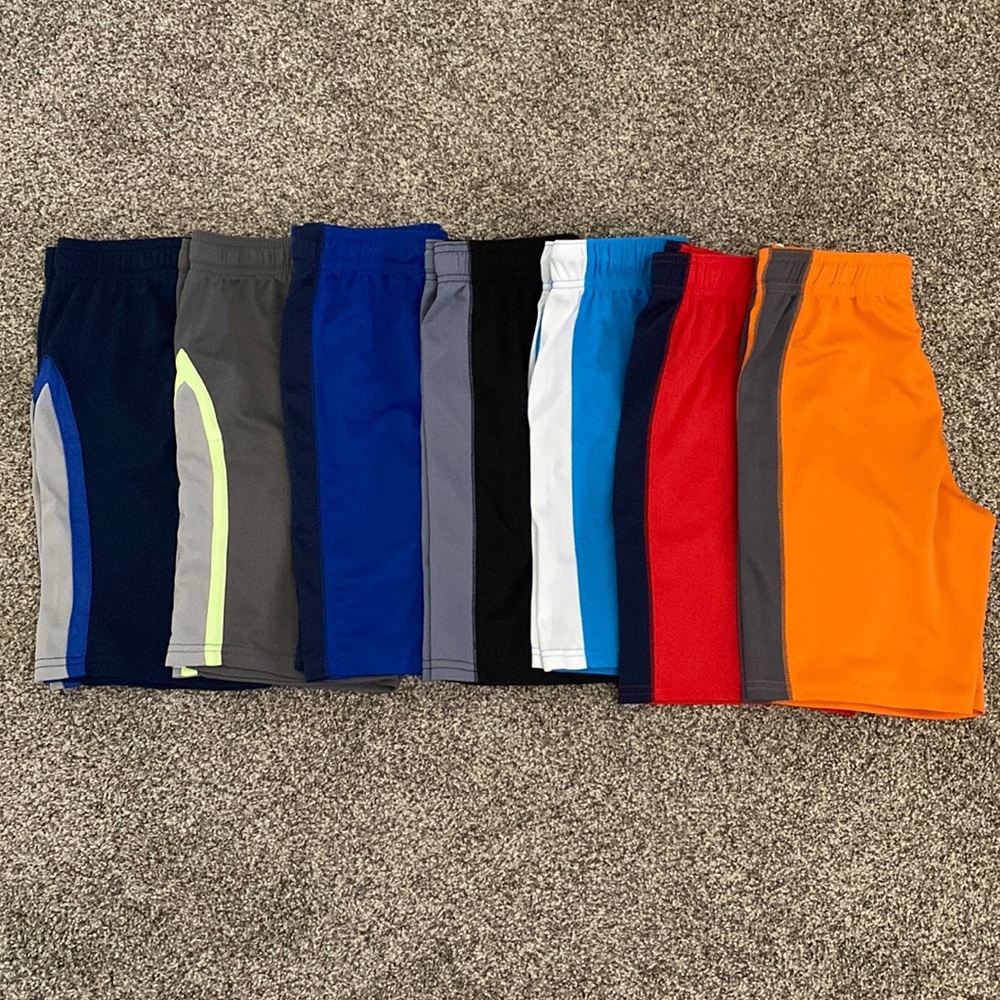 Carter’s/Osh Kosh active shorts size 8/8A. Lot of 7.